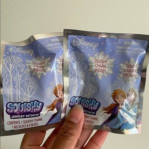 Disney Frozen II Squishy Necklace Activity Set NIP
